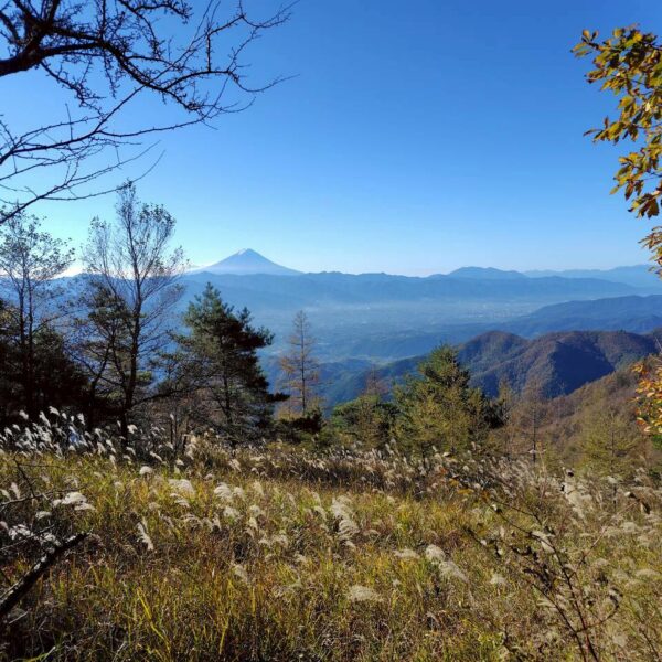 乾徳山旗立岩へ～！